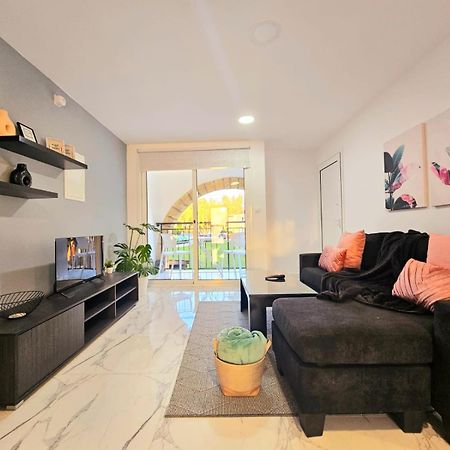 1Bd Beach Apartment Paphos Exterior foto